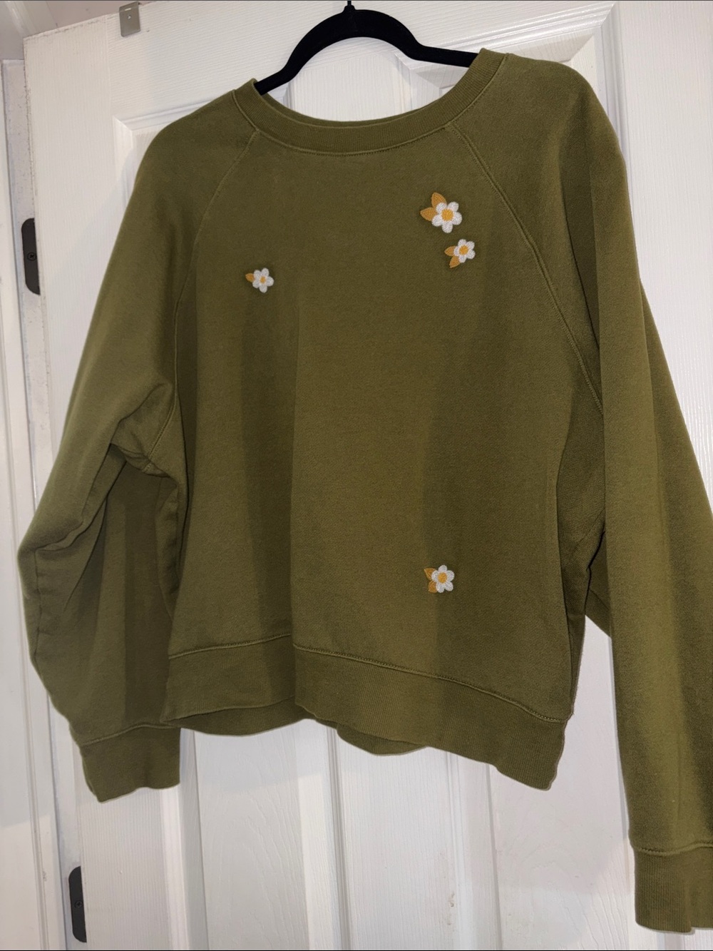 Old Navy Olive Green Floral Patch Crewneck Sweatshirt - Women